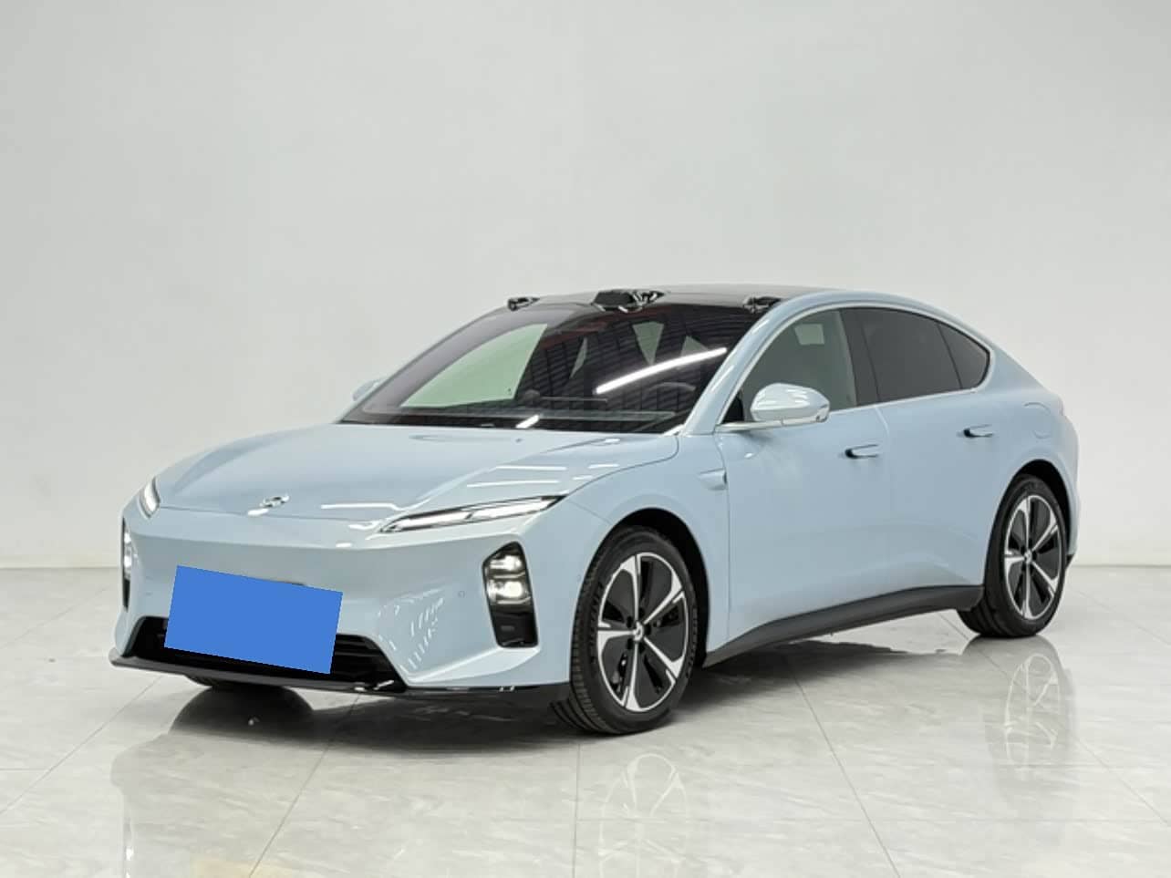 NIO ET5