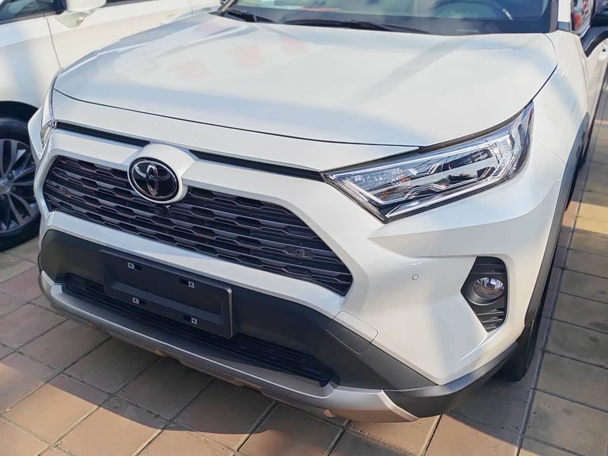 Toyota RAV4 Rongfang