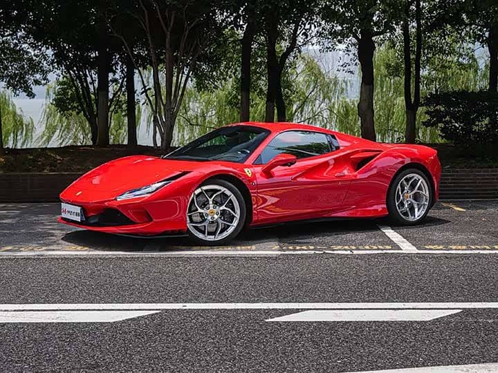 Ferrari F8
