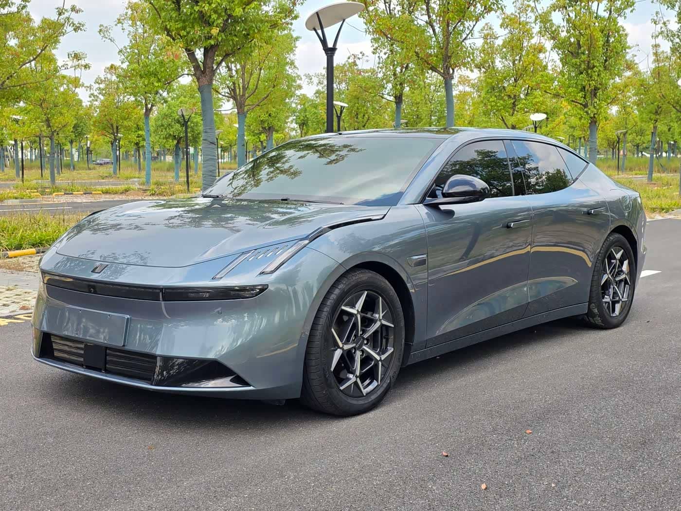 Lynk & Co Z10