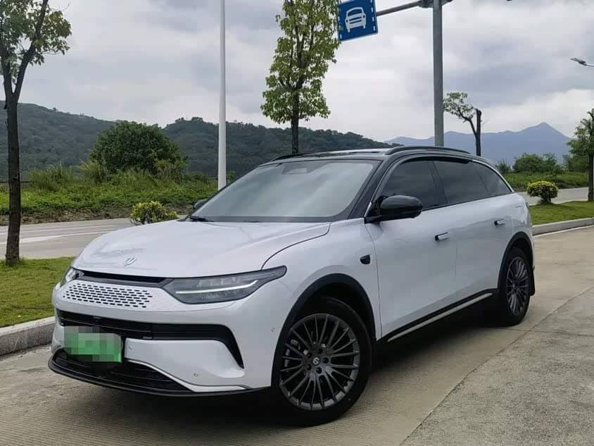 Leapmotor C11