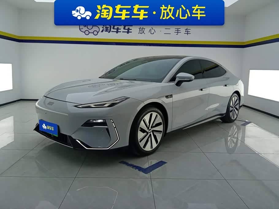 Geely Galaxy Galaxy E8