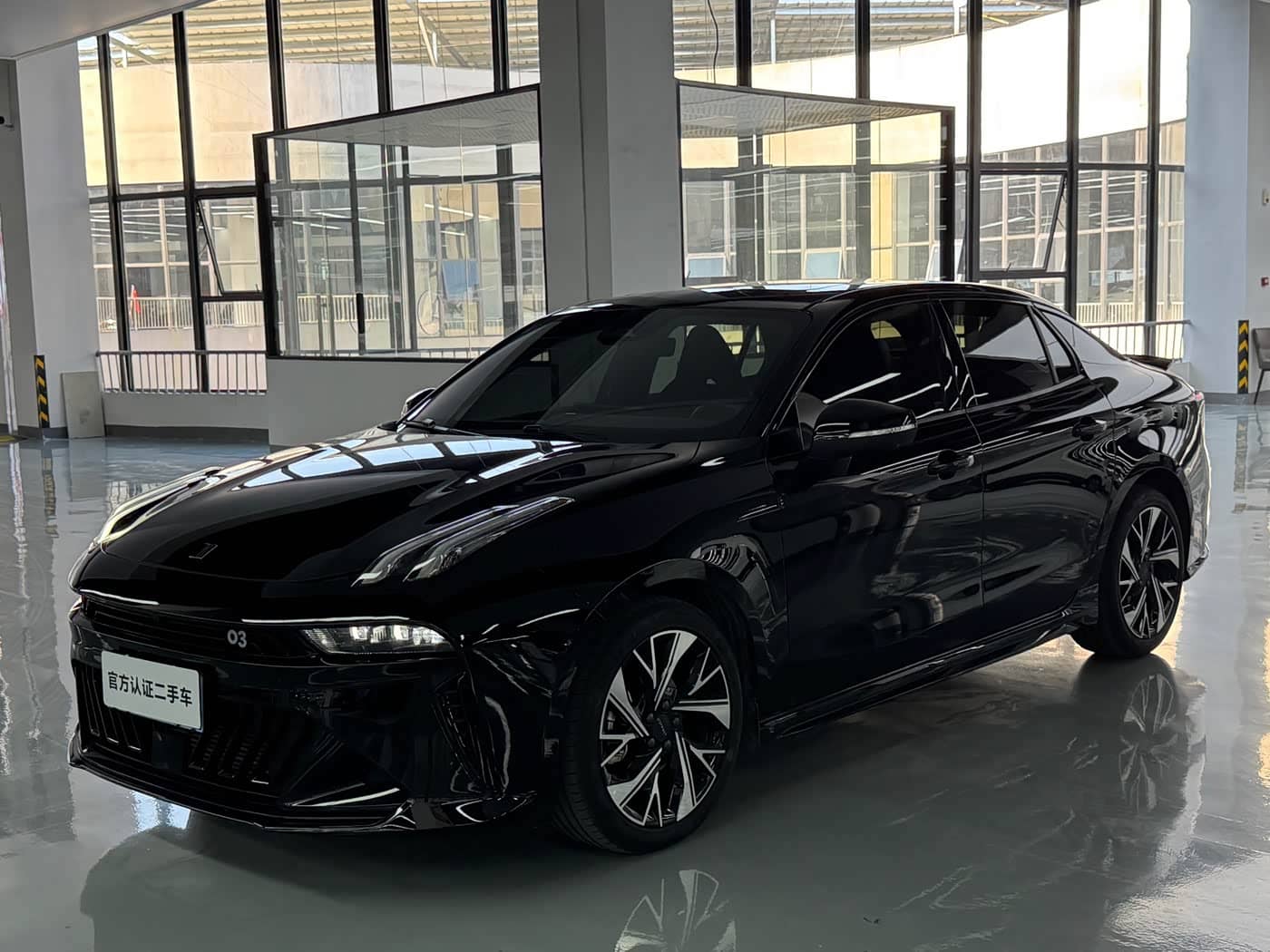 Lynk & Co 03