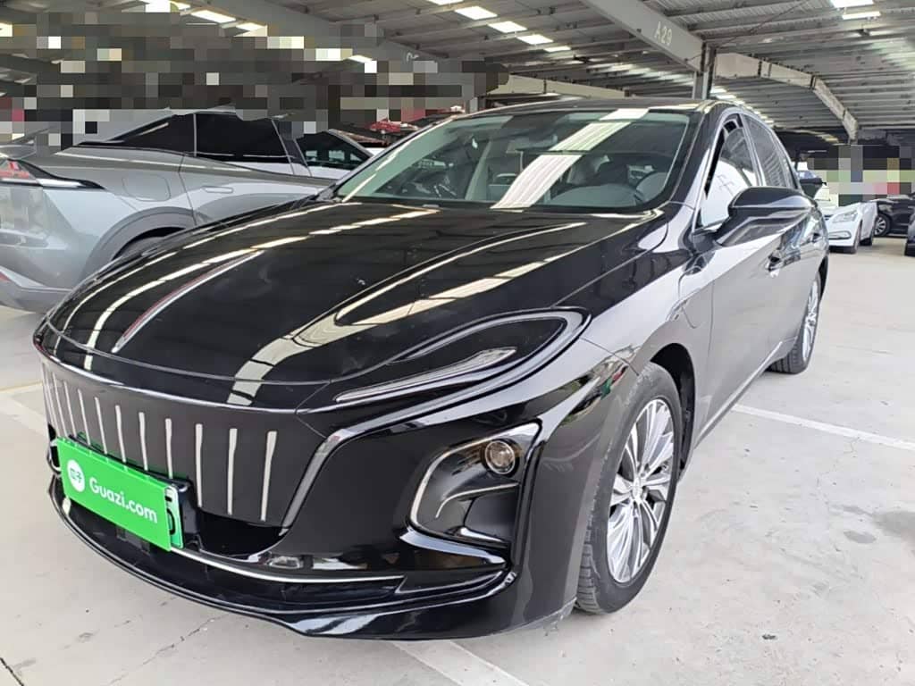 Hongqi E-QM5