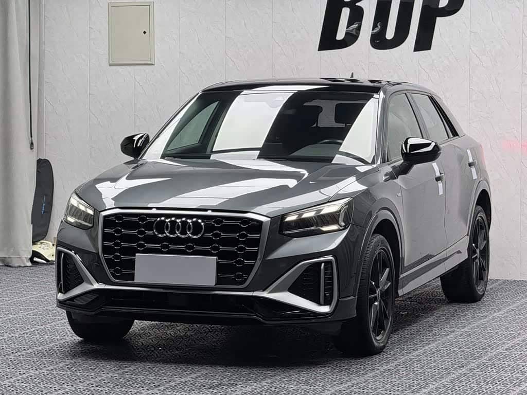 Audi Q2L