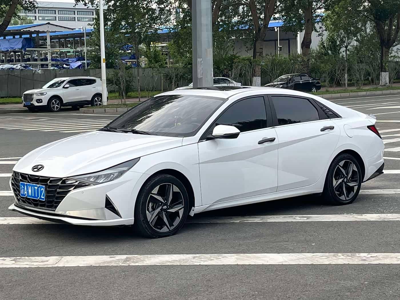 Hyundai Elantra