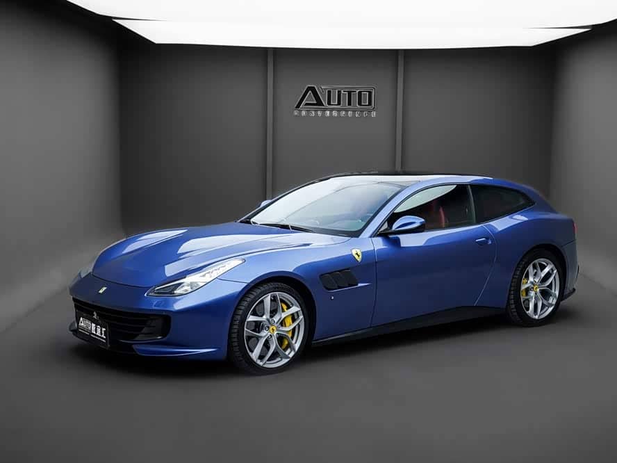 Ferrari GTC4Lusso