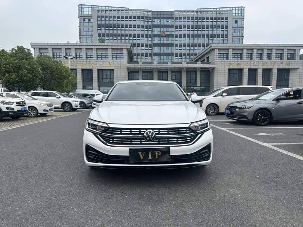 Volkswagen Sagitar