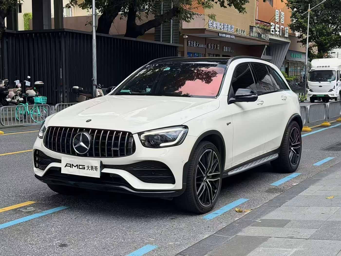 Mercedes-Benz GLC AMG