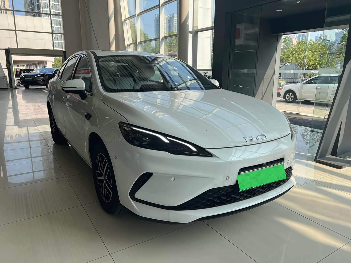 BYD Hai Bao 05 DM-i