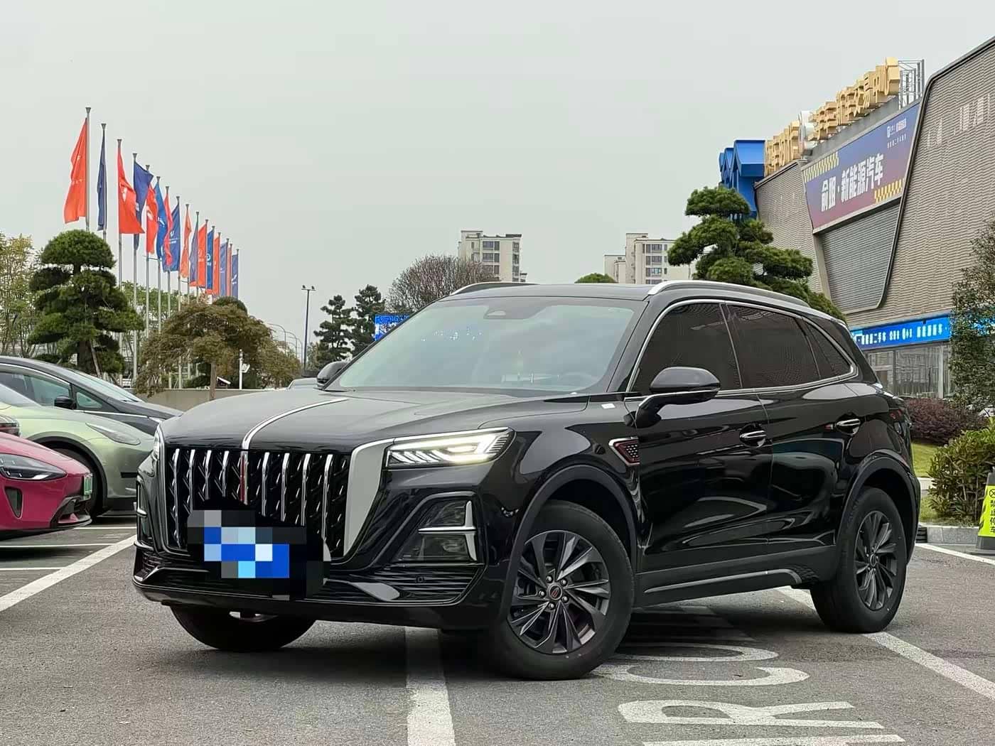 Hongqi HS5