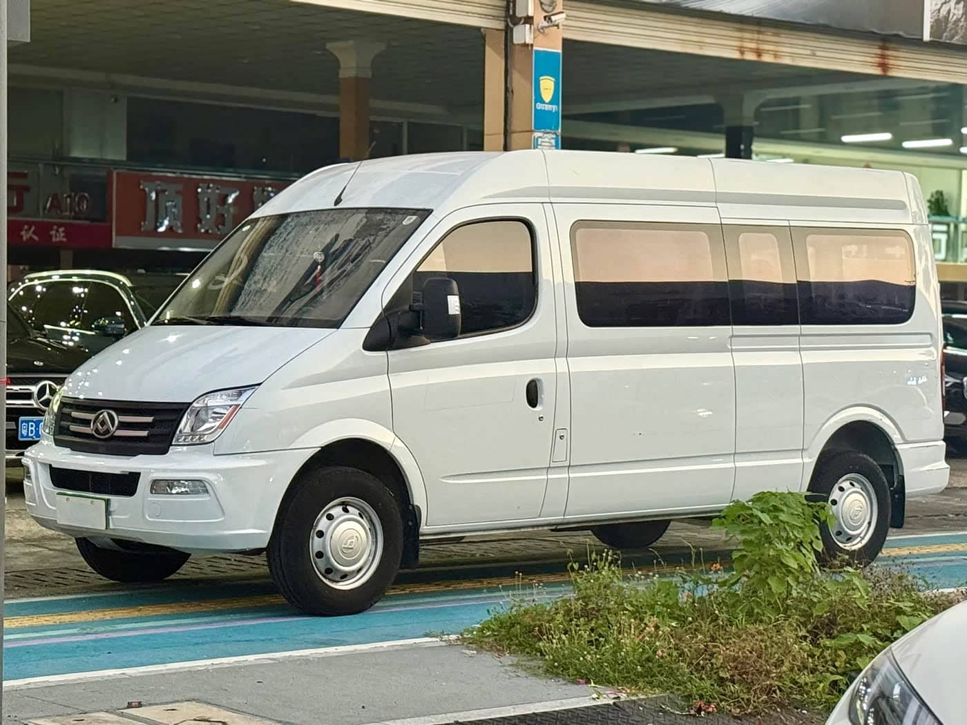 SAIC Maxus Xintu V80