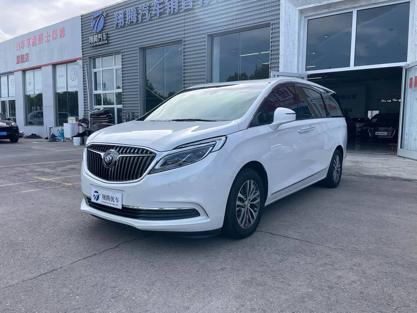 Buick GL8