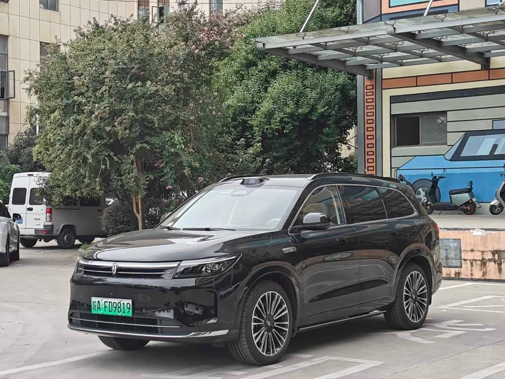 AITO Wenjie AITO M7