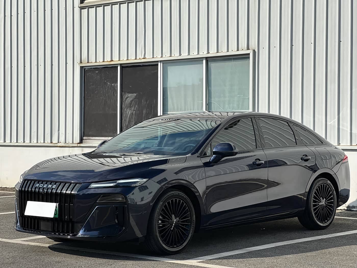 Roewe M7 DMH