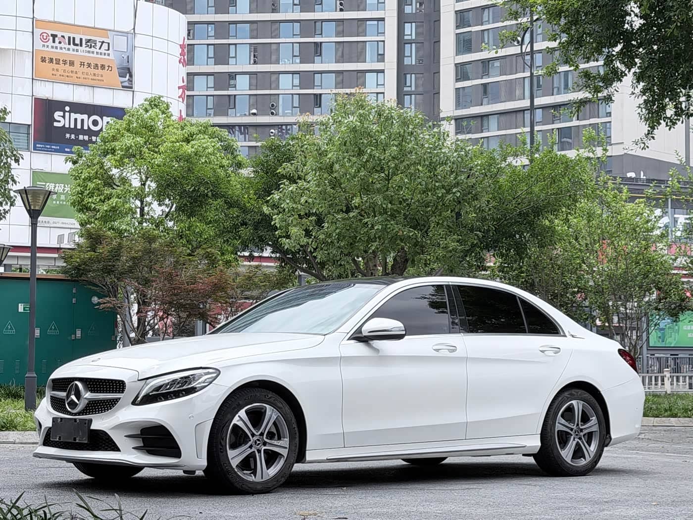 Mercedes-Benz C-Class