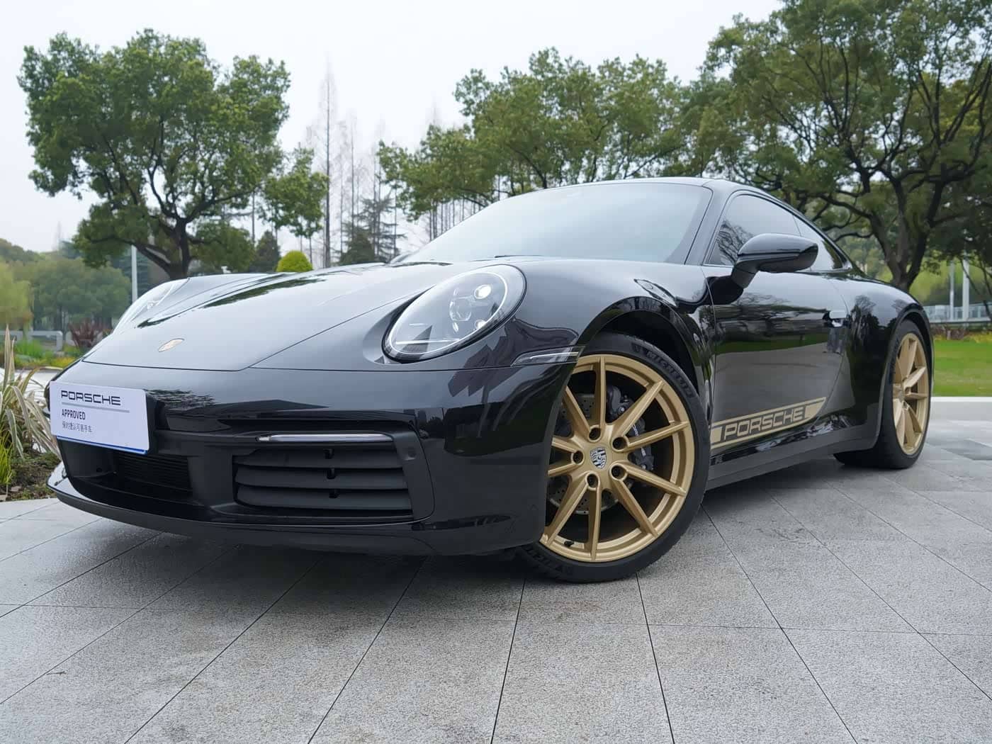 Porsche 911