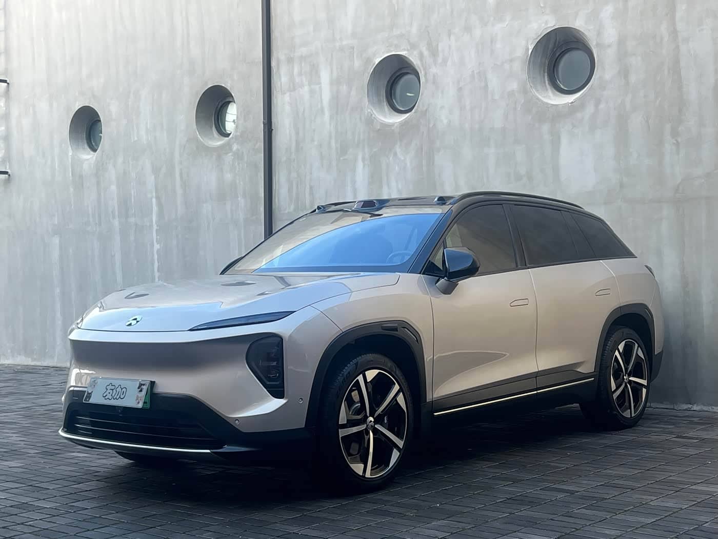 NIO ES7