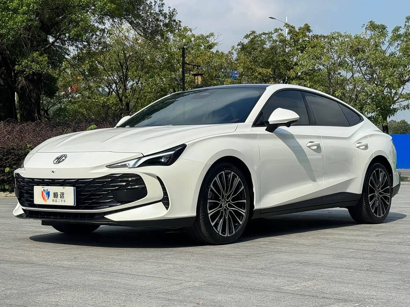 MG MG7