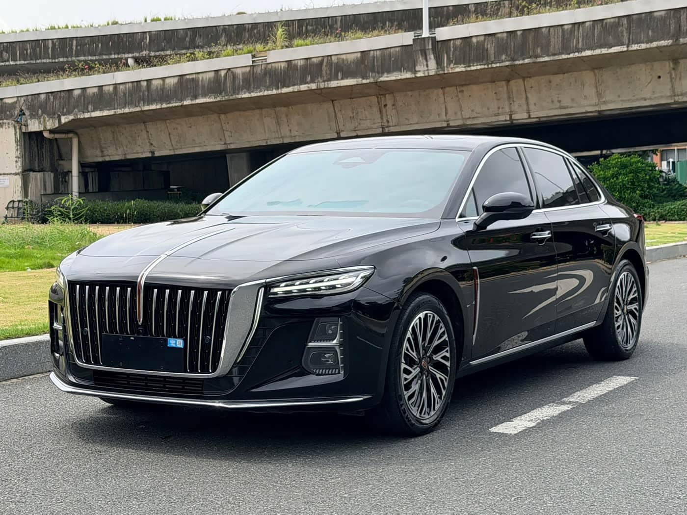 Hongqi H5