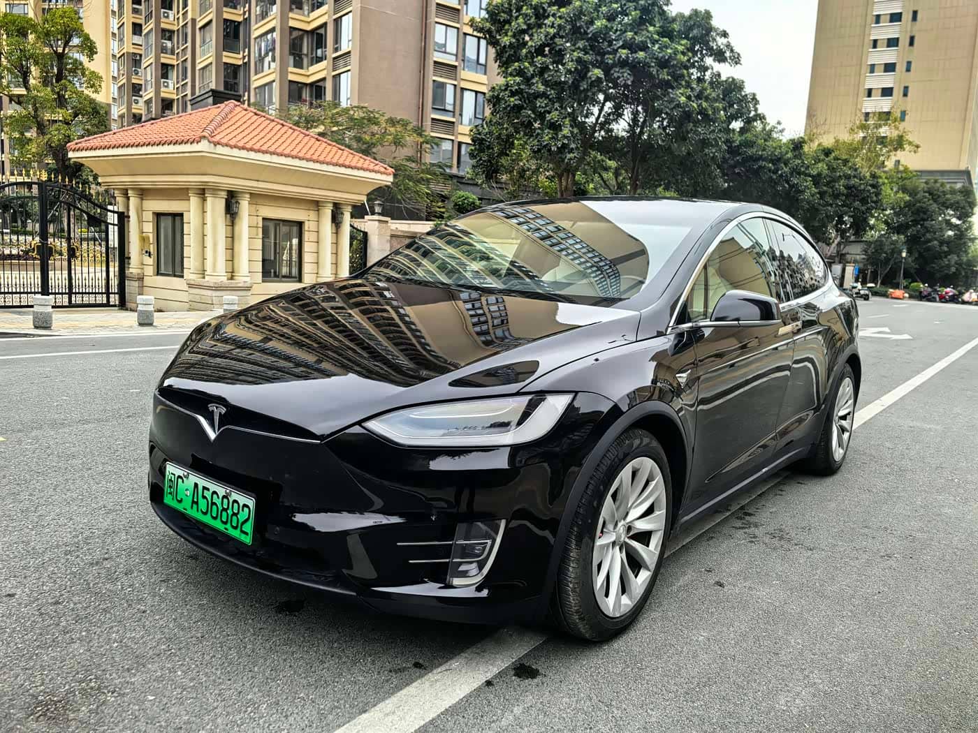 Tesla Model X