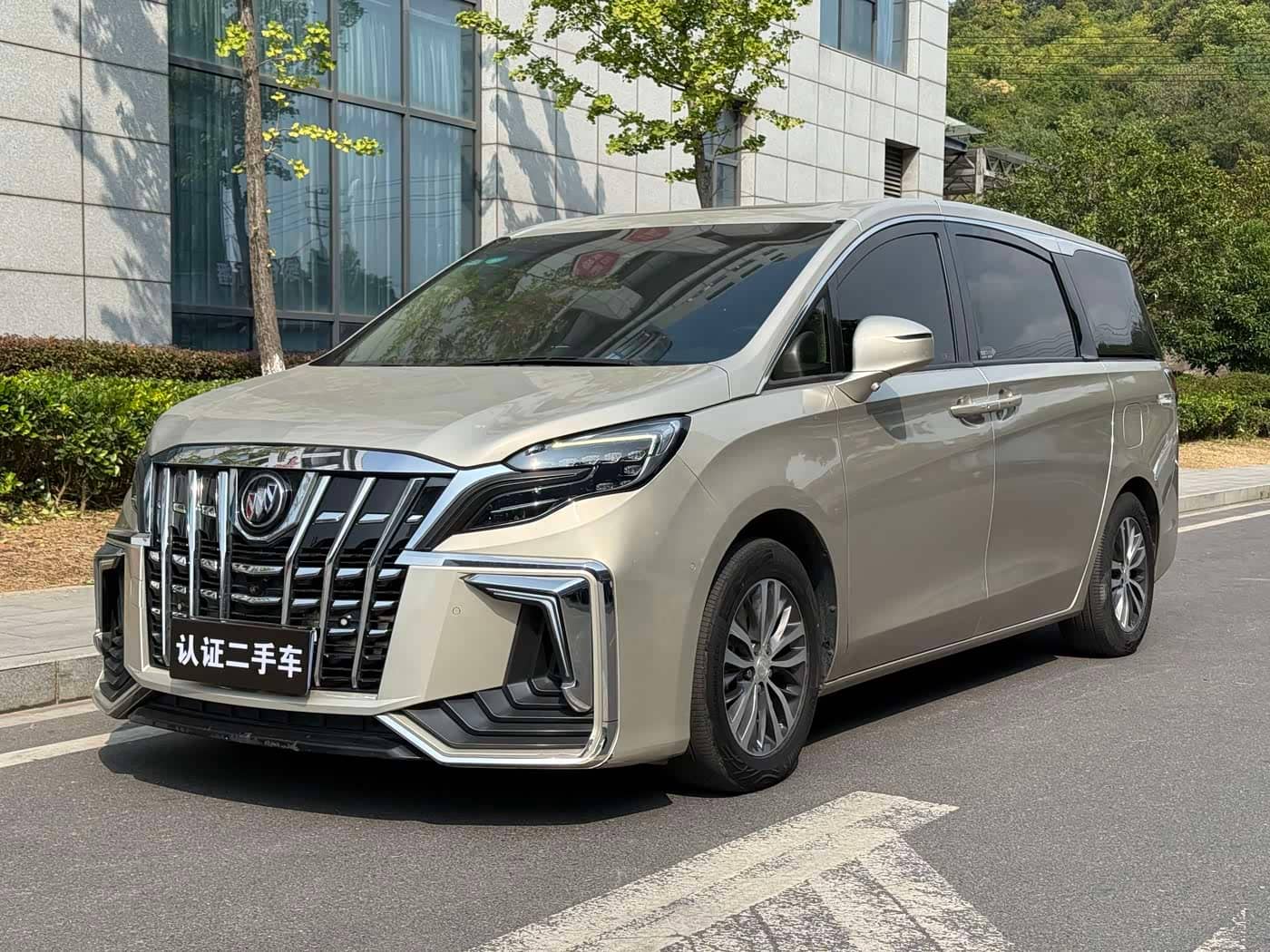 Buick GL8