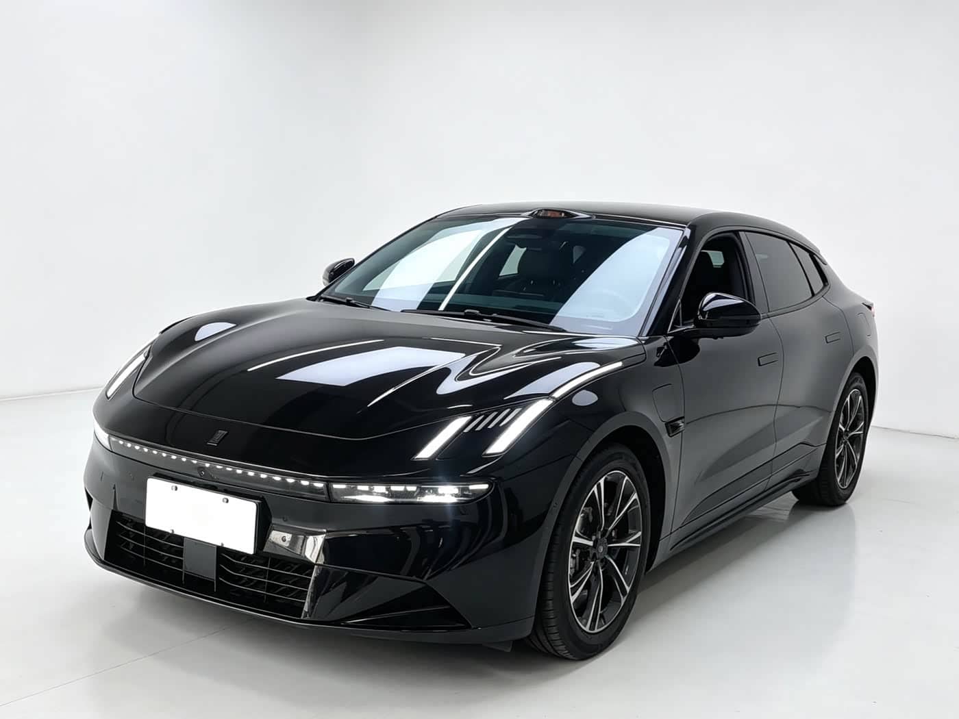 Lynk & Co 10 EM-P
