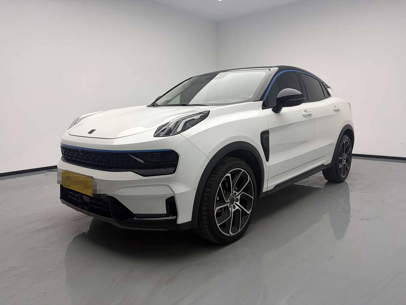 Lynk & Co 05