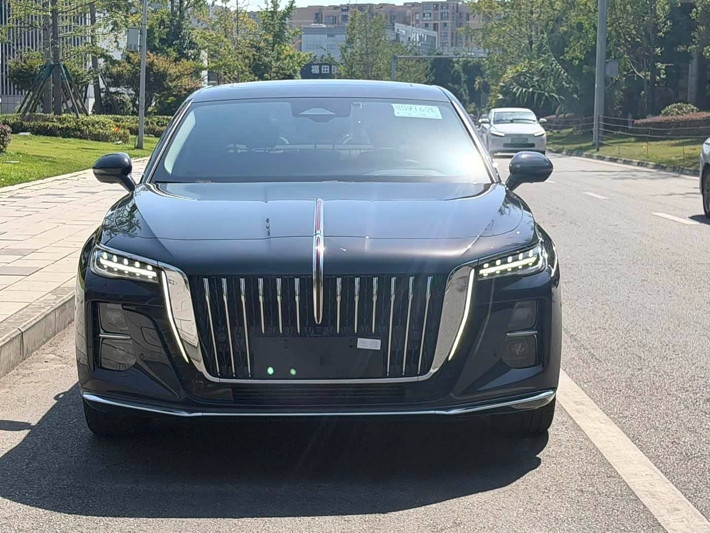 Hongqi H5