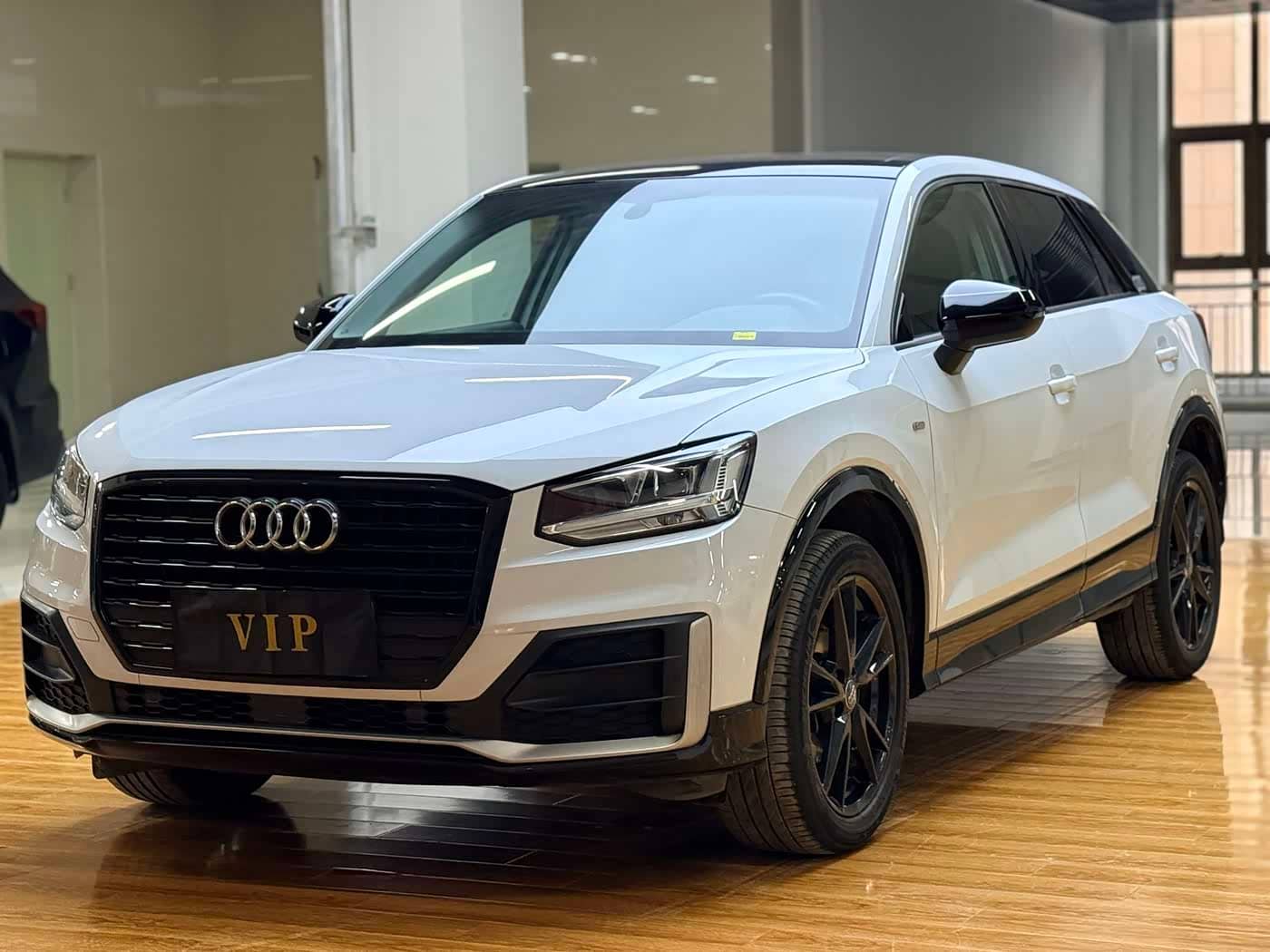 Audi Q2L