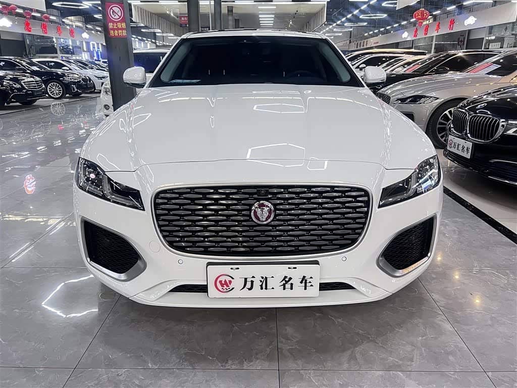 Jaguar XFL