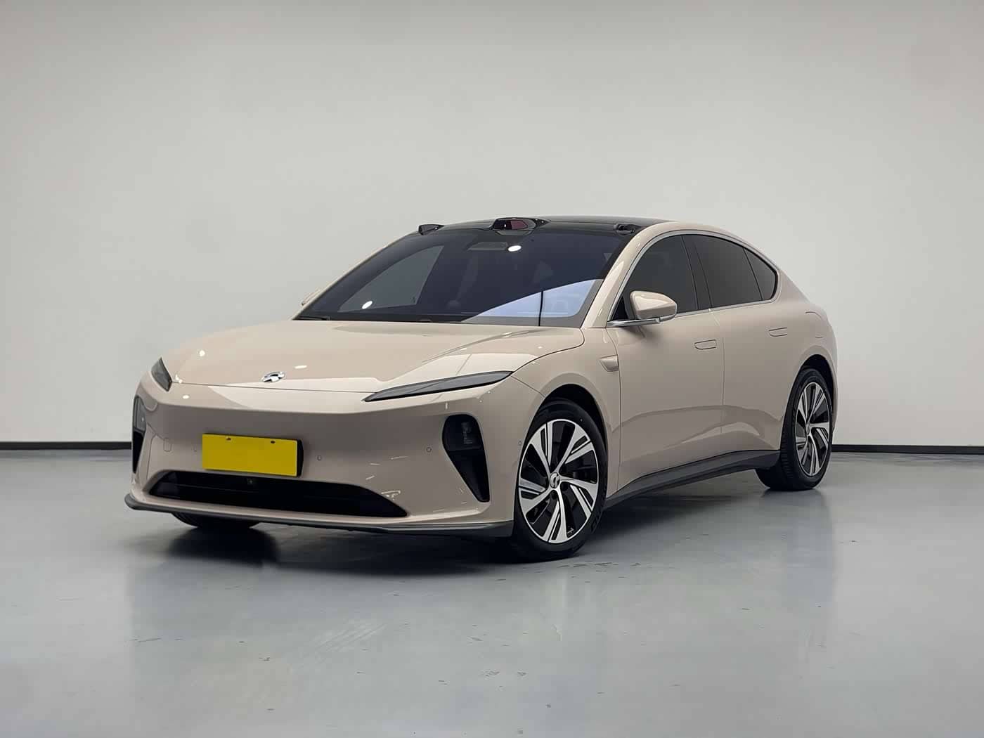 NIO ET5