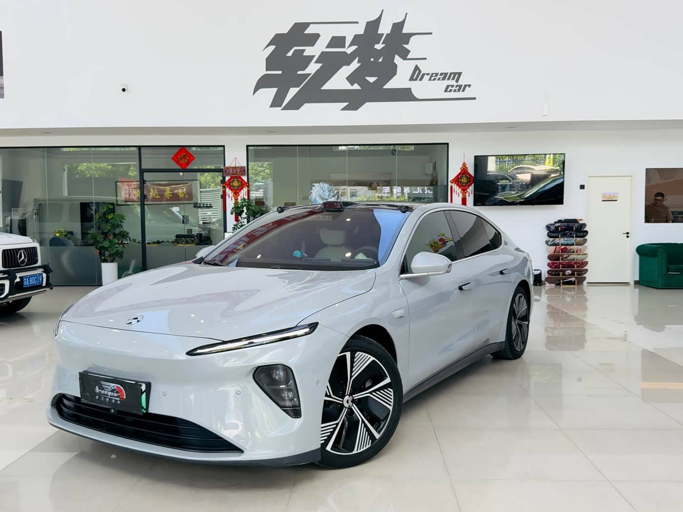 NIO ET7