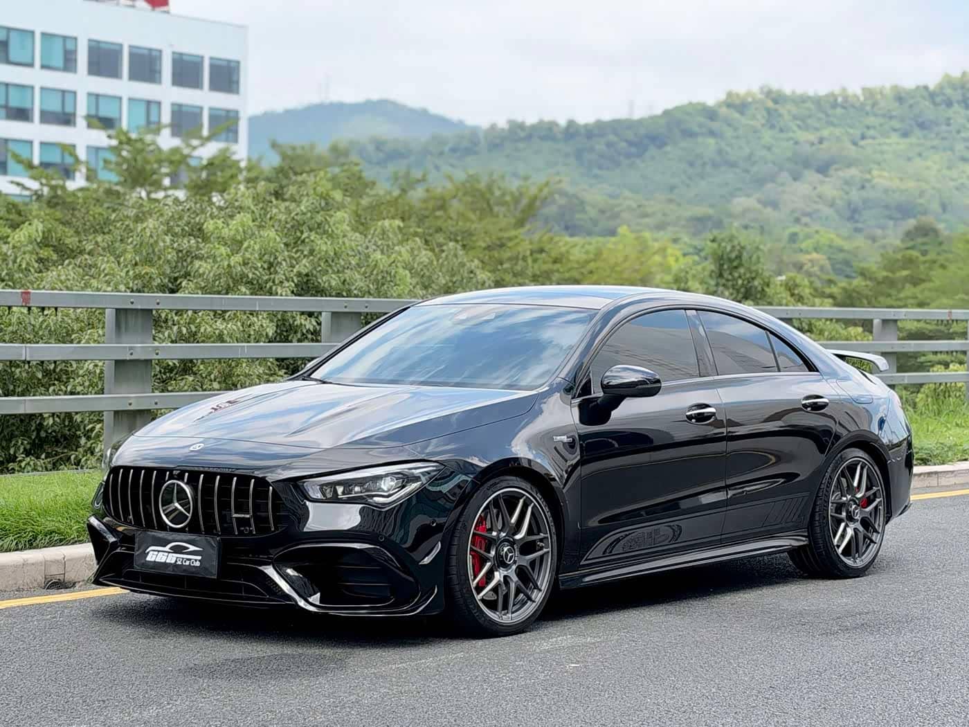 Mercedes-Benz CLA AMG