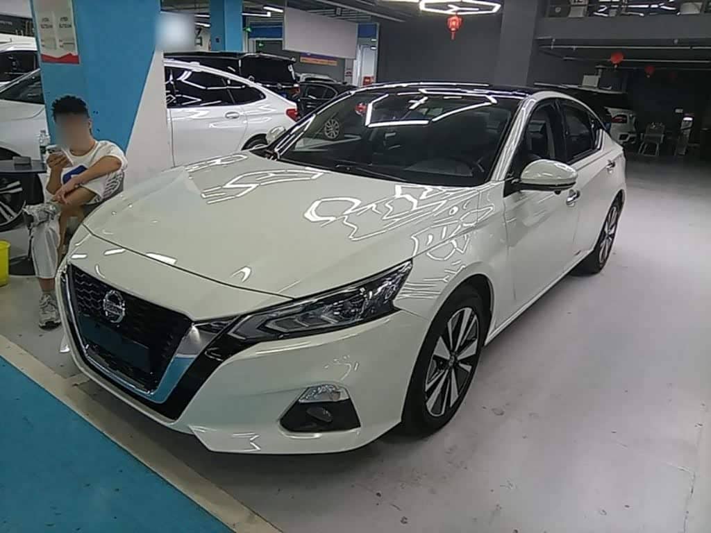 Nissan Teana