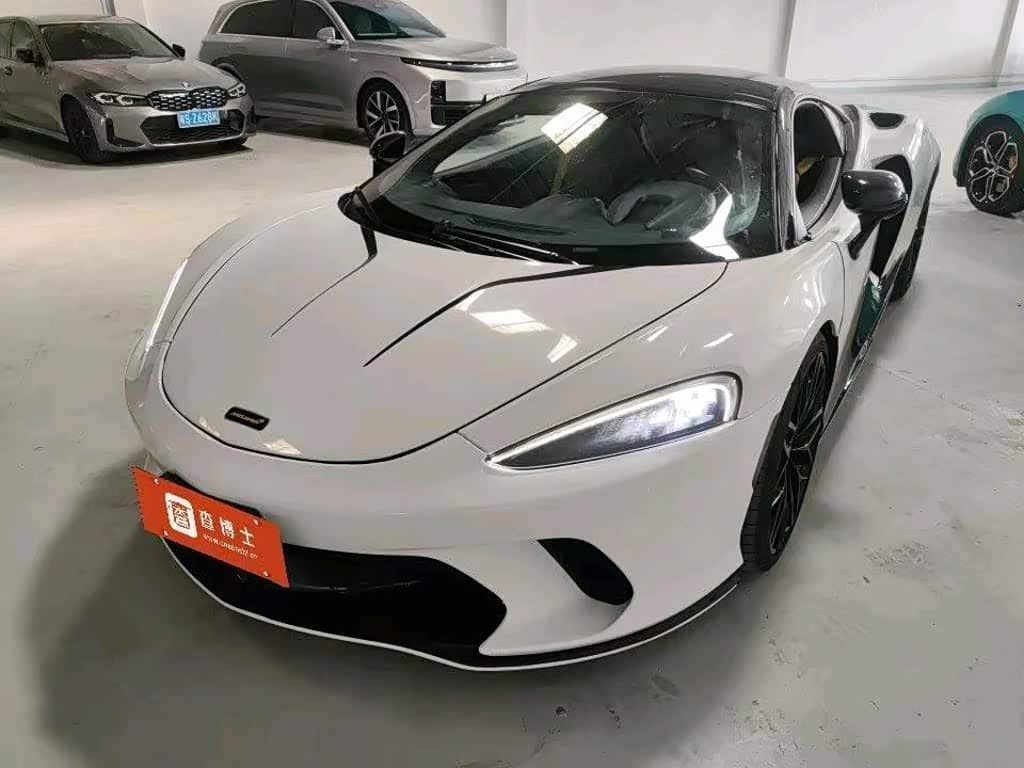 McLaren GT