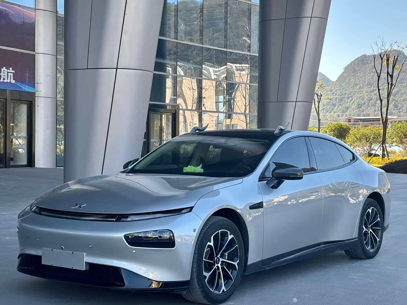 XPeng P7
