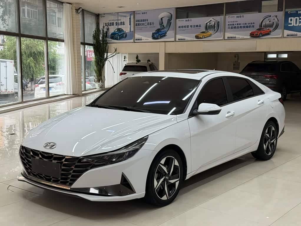 Hyundai Elantra