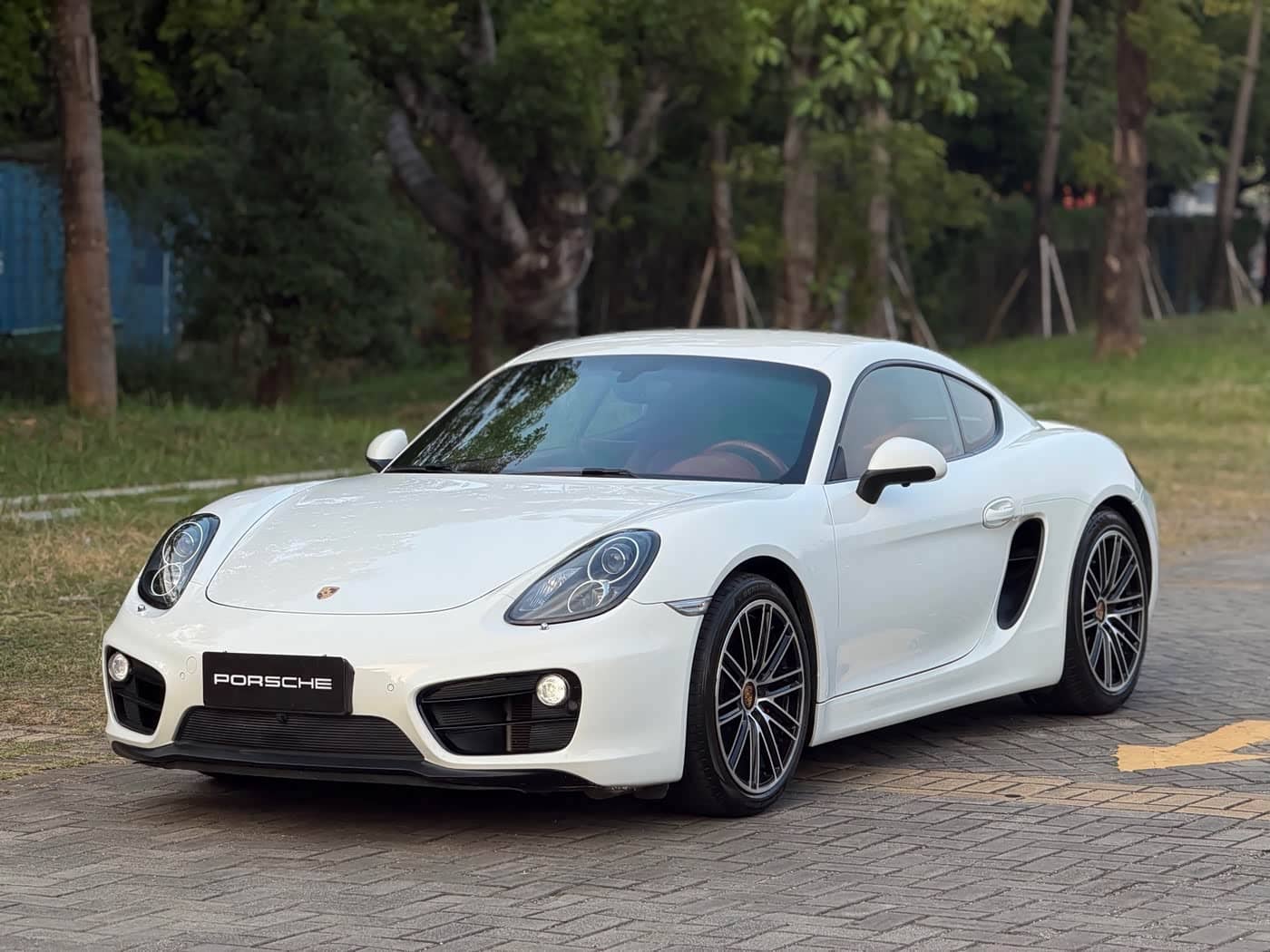 Porsche Cayman