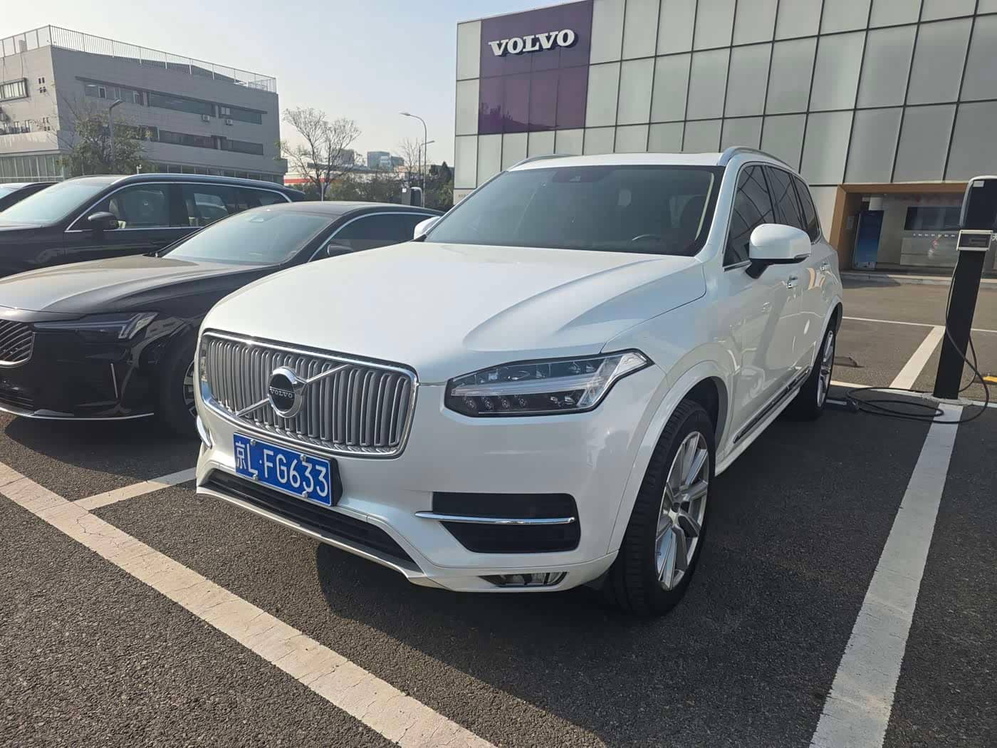 Volvo XC90