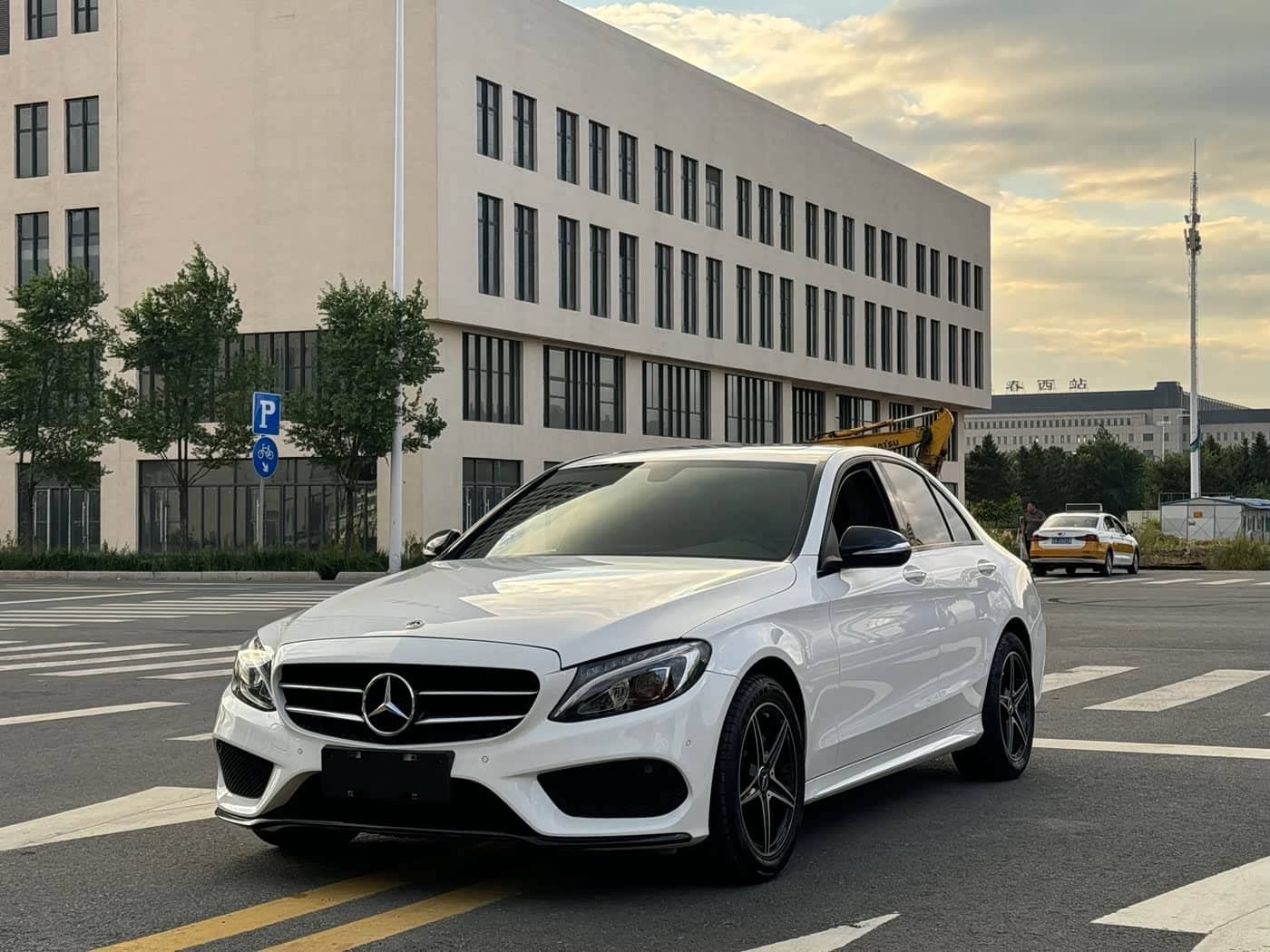 Mercedes-Benz C-Class