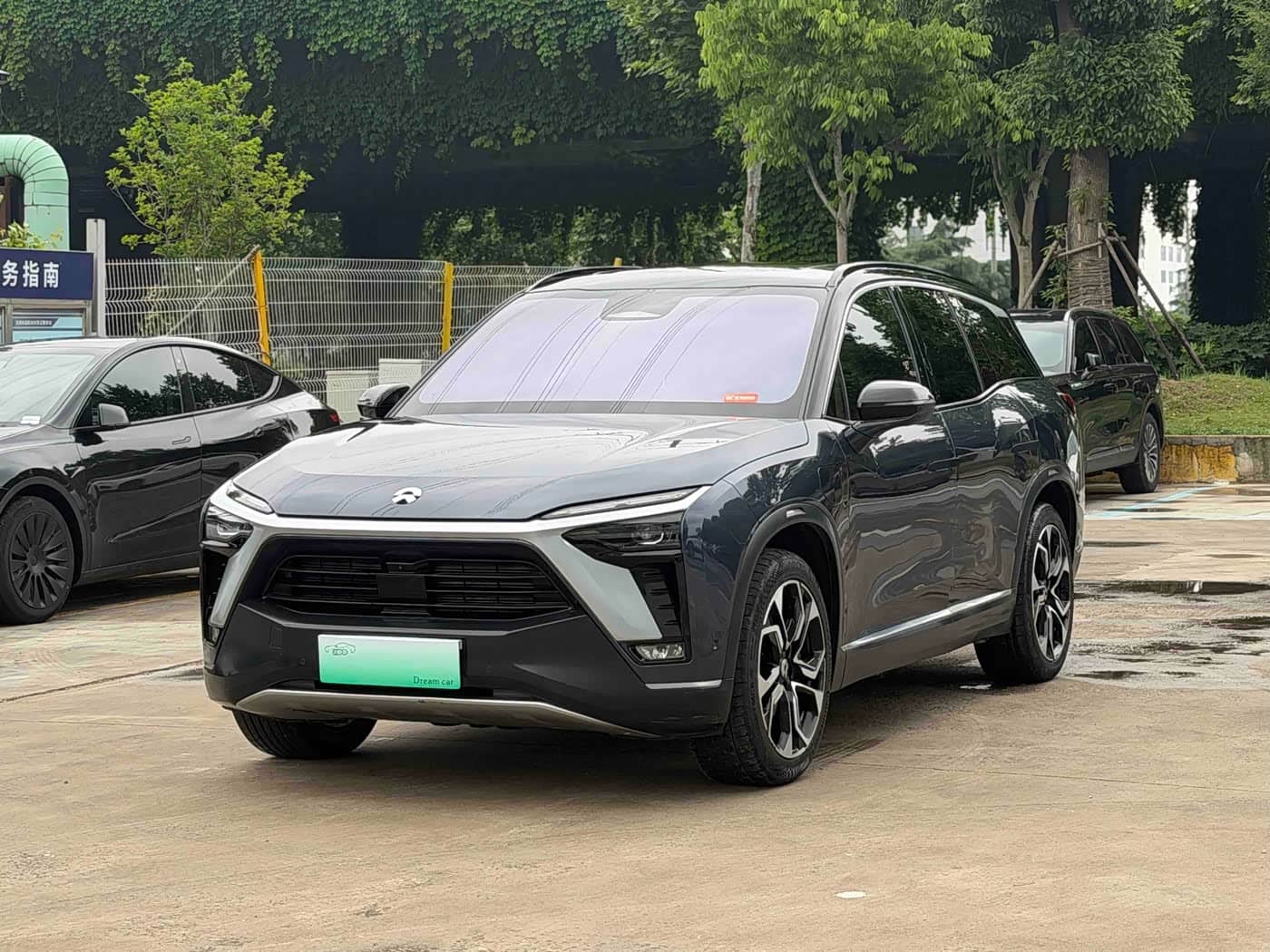 NIO ES8
