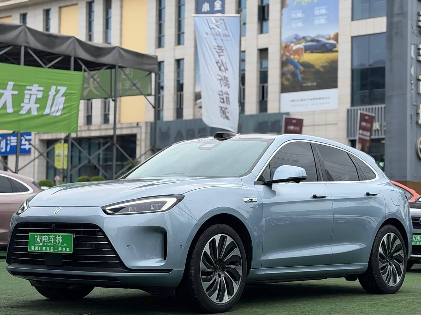 AITO Wenjie AITO M5