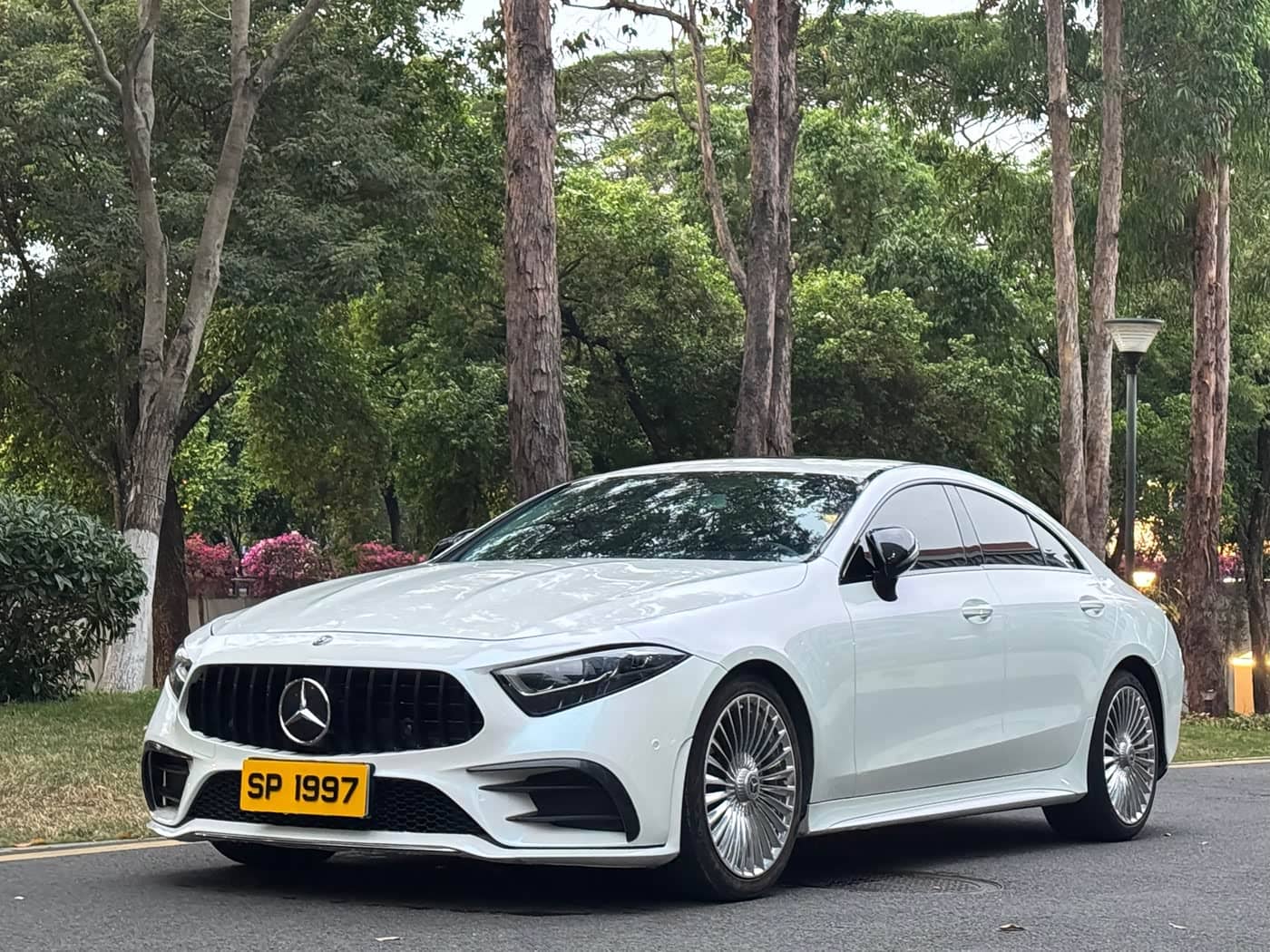 Mercedes-Benz CLS