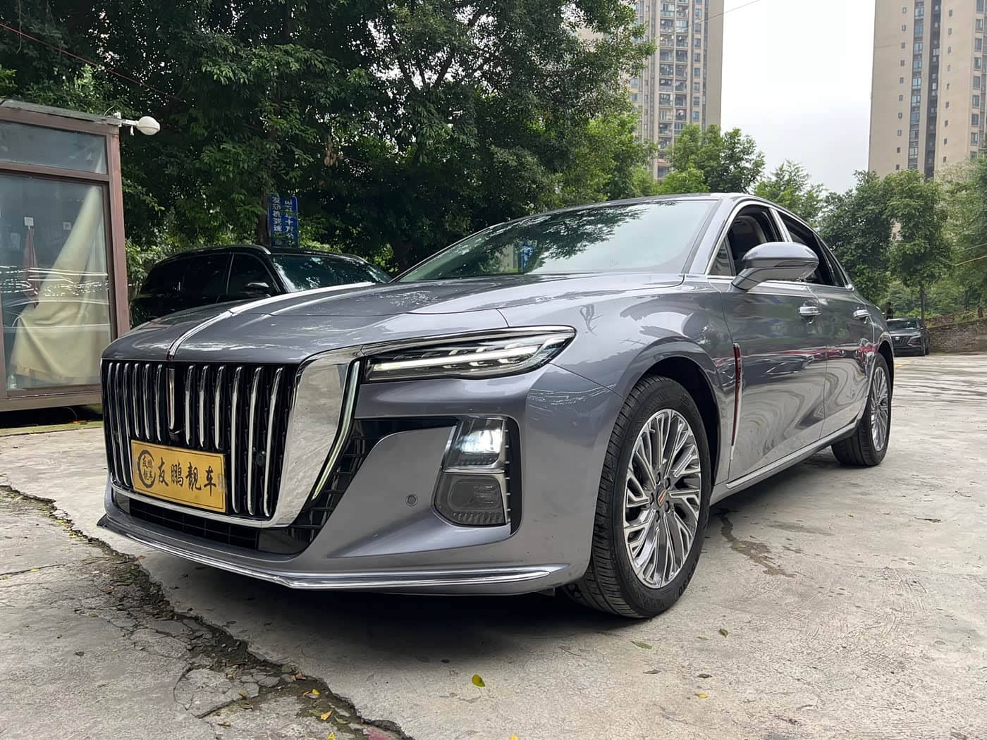 Hongqi H5