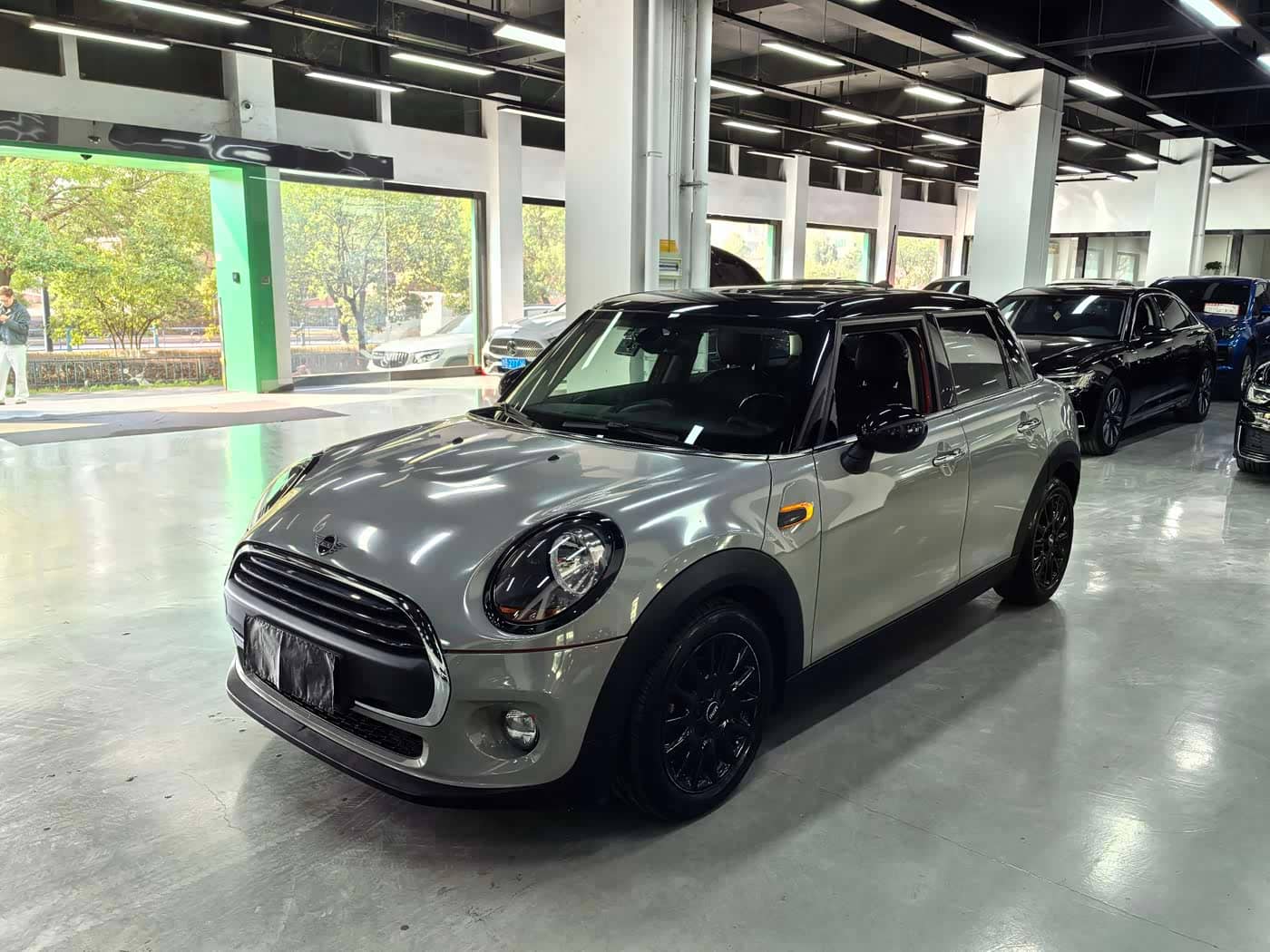 MINI MINI