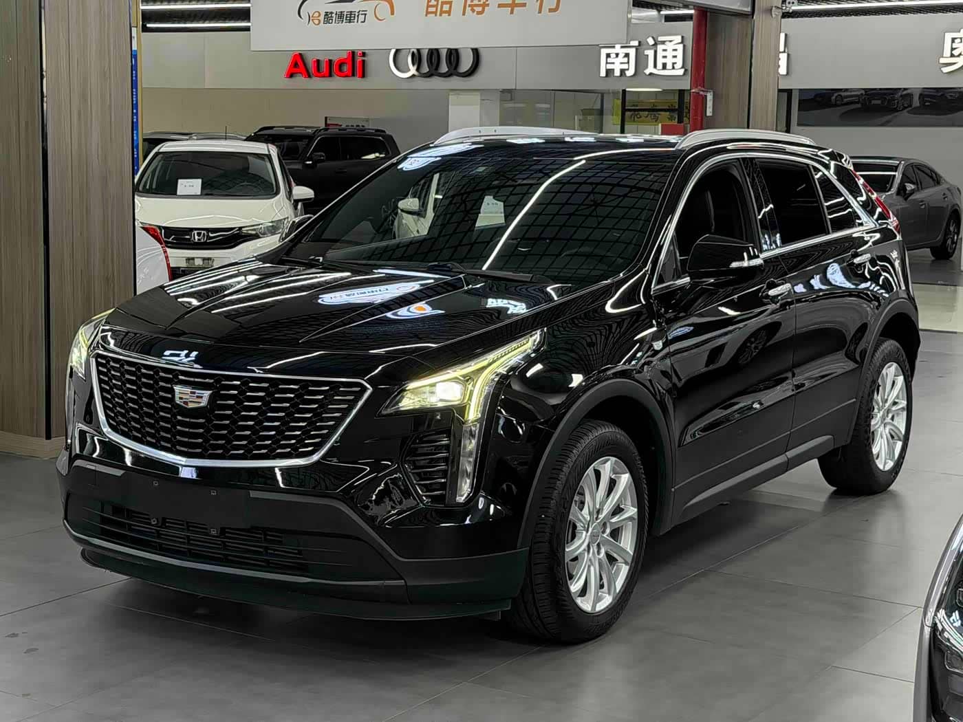 Cadillac XT4