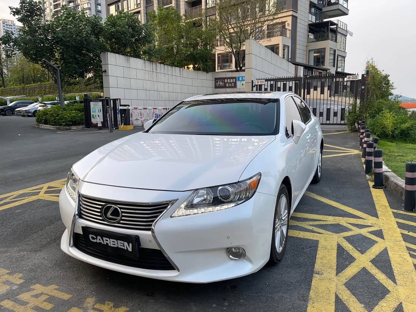 Lexus ES