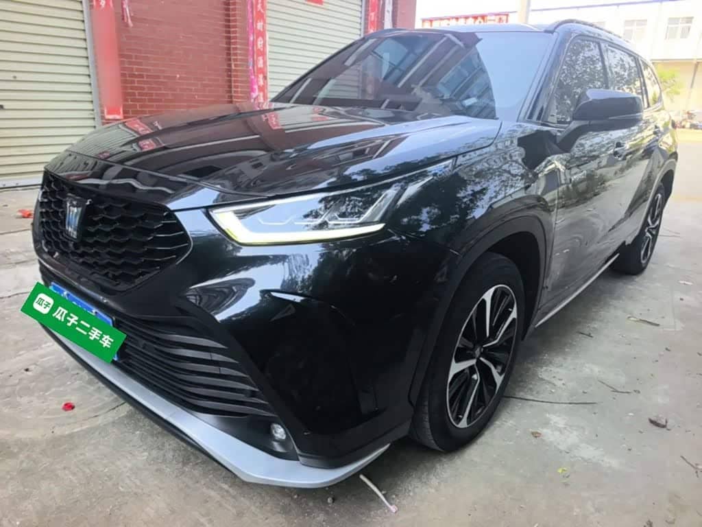 Toyota Crown Kluger