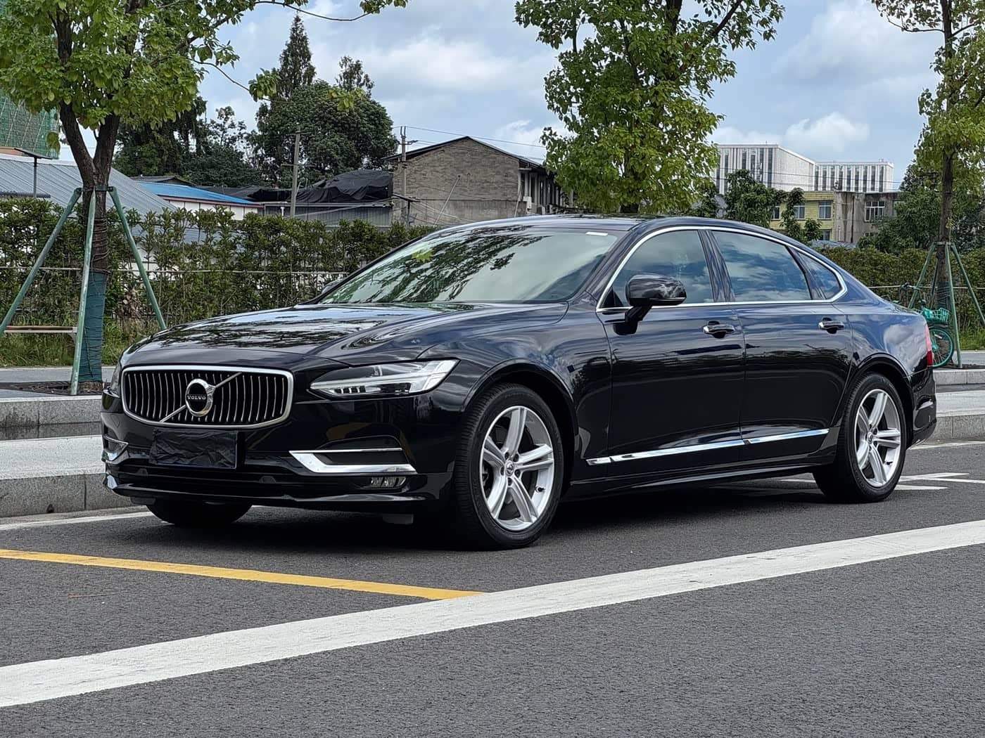 Volvo S90